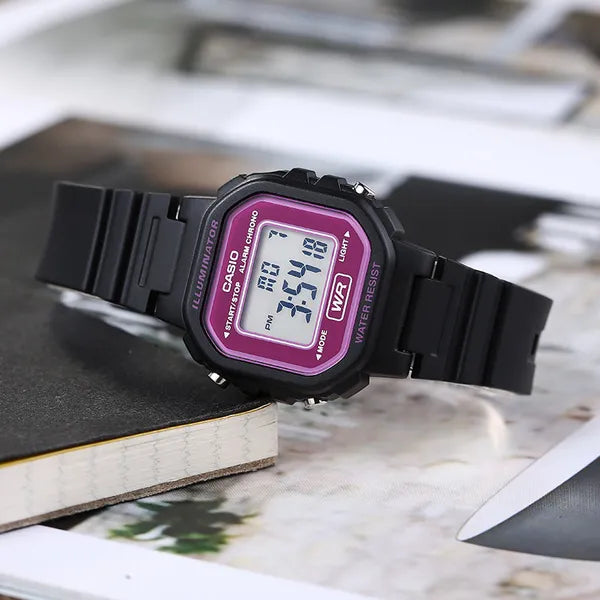 Casio LA-20WH-4ADF gyerek digitális karóra, fekete szíj, rózsaszín kijelző WR30