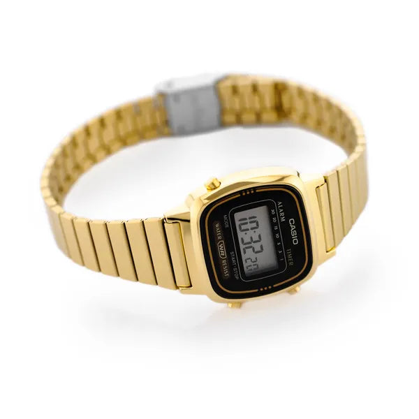 Casio Vintage LA670WGA-1 női digitális karóra, arany, WR30, díszdoboz