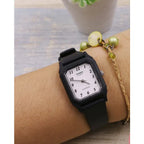 Casio LQ-142-7B női karóra, fekete műanyag szíj, fehér számlap, WR30