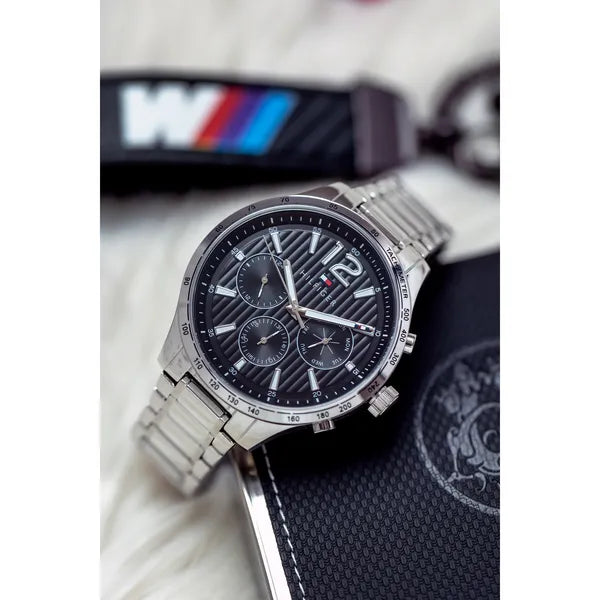 Tommy Hilfiger férfi karóra 1791469, 44 mm, fekete számlap, rozsdamentes acél