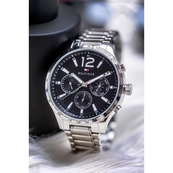 Tommy Hilfiger férfi karóra 1791469, 44 mm, fekete számlap, rozsdamentes acél