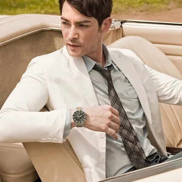 Emporio Armani AR11361 férfi búvár kronográf óra, 43 mm, WR100, két színű acél