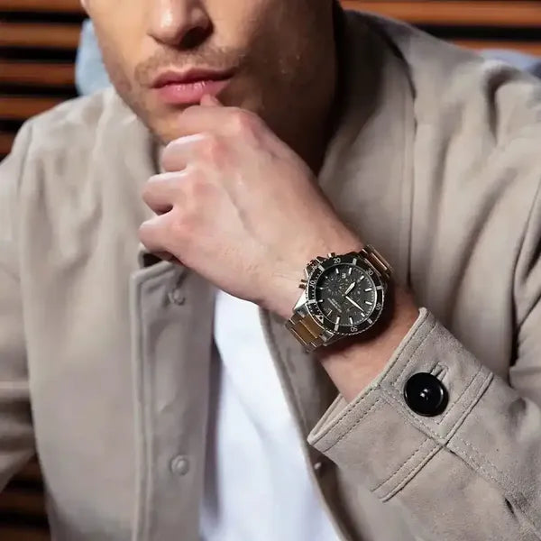 Emporio Armani AR11361 férfi búvár kronográf óra, 43 mm, WR100, két színű acél