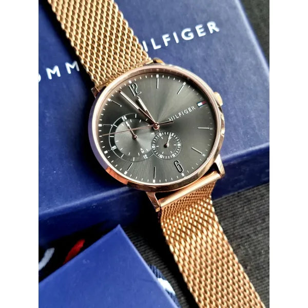 Tommy Hilfiger Brooklyn férfi karóra 40 mm, rozéarany acél, fekete