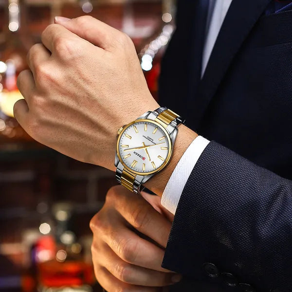 Curren 9090G férfi karóra, kvarc, 44 mm, ezüst/arany, fém szíj, WR30