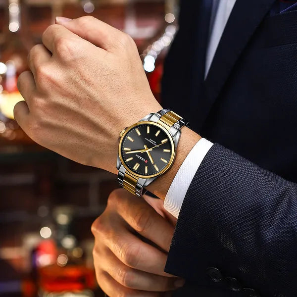 Curren 9090G férfi kvarc karóra, 44 mm, fekete számlap, arany/ezüst szíj, WR30