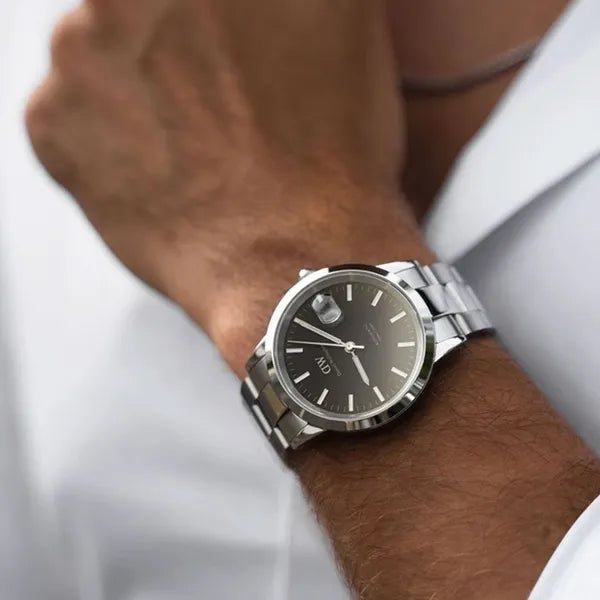 Daniel Wellington Iconic Link automata férfi karóra 40 mm, fekete, acél, 10 ATM