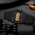 Casio F-91WG-9QDF férfi digitális kvarc karóra, WR100, műanyag szíj, doboz