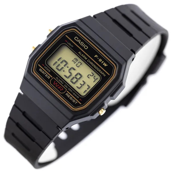 Casio F-91WG-9QDF férfi digitális kvarc karóra, WR100, műanyag szíj, doboz