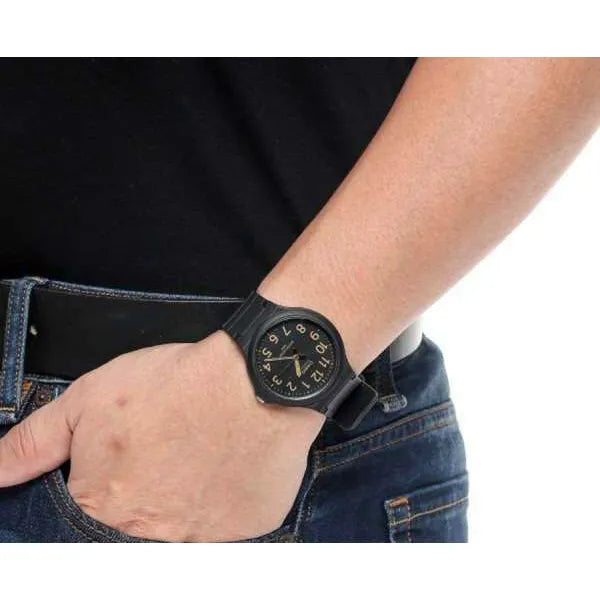Casio MW-240-1B2 férfi karóra, fekete, WR50, kvarc, 44 mm