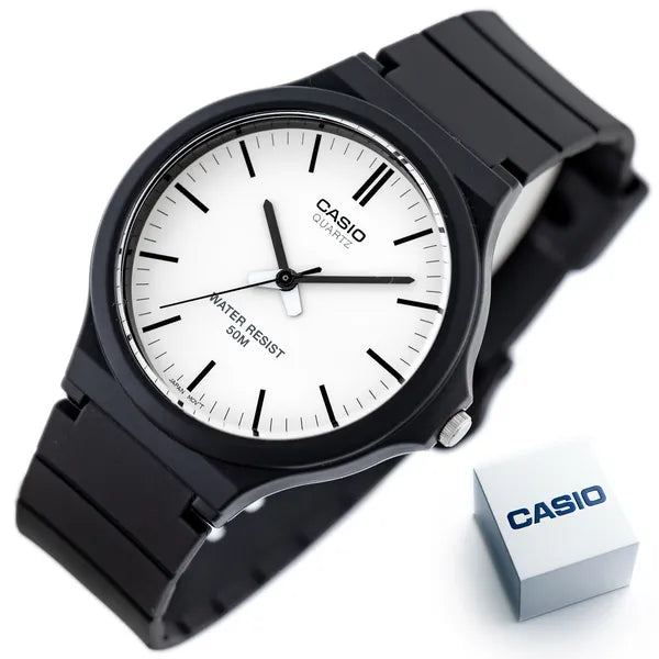 Casio MW-240-7E férfi karóra, fekete, fehér számlap, WR50, 44 mm + díszdoboz