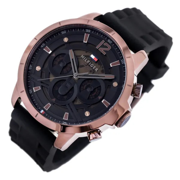 Tommy Hilfiger Luca férfi karóra 1710491, 5 ATM, szilikon szíj, fekete számlap