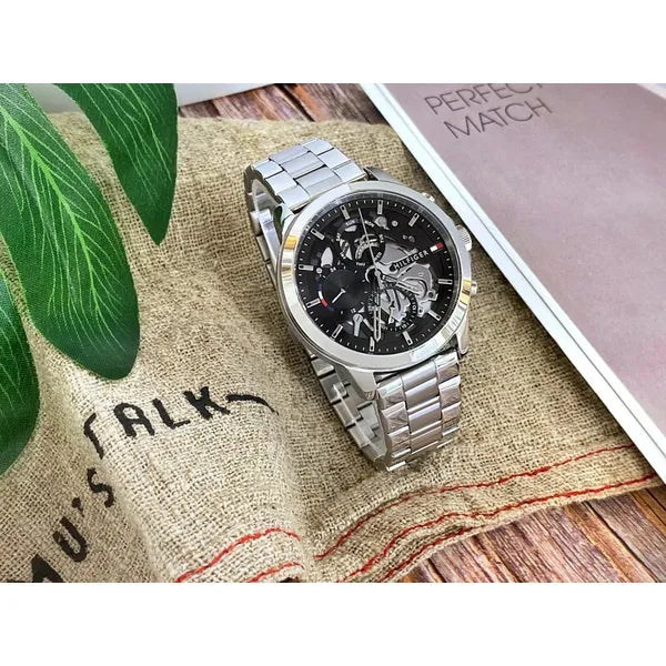 Tommy Hilfiger Henry 1710477 férfi karóra, 44 mm, fekete számlap, 5 ATM, kvarc