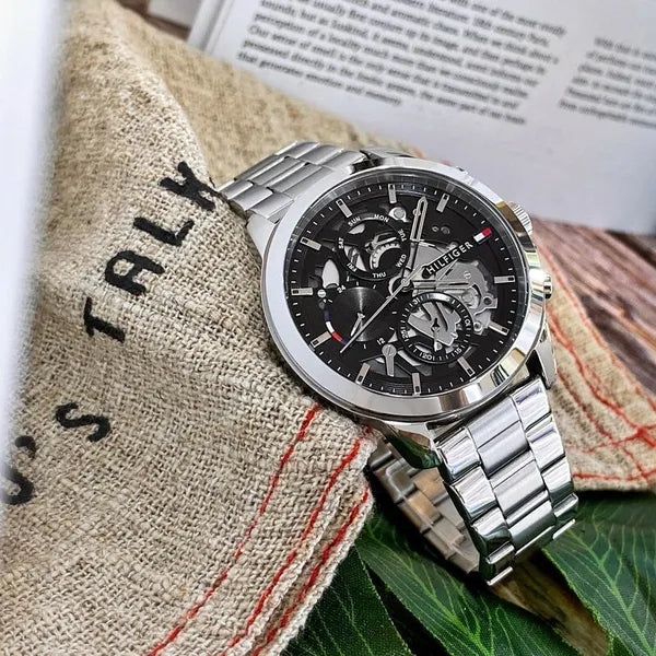Tommy Hilfiger Henry 1710477 férfi karóra, 44 mm, fekete számlap, 5 ATM, kvarc