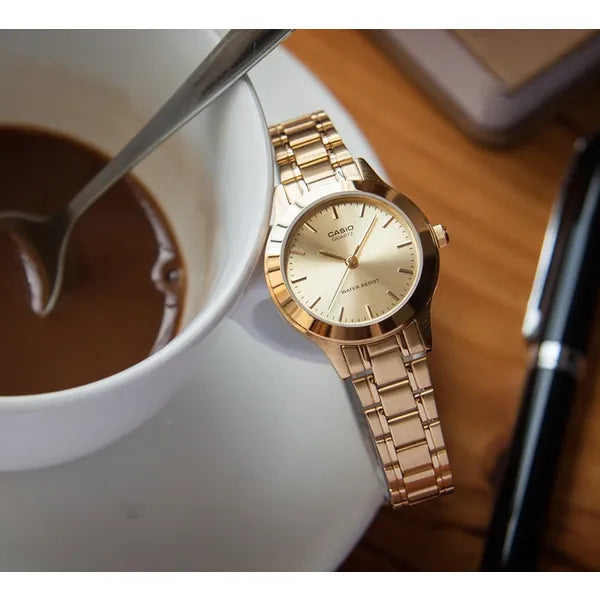 Casio LTP-1128N-9A női karóra, aranyszínű, acél szíj, WR30, dobozzal