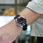 Casio MDV-107-1A3 férfi búváróra, WR200, kvarc, fekete számlap, gyanta szíj
