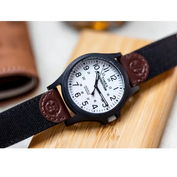 Férfi Timex Expedition karóra TW4B08200, 40 mm, bőr szíj, WR50, dobozzal