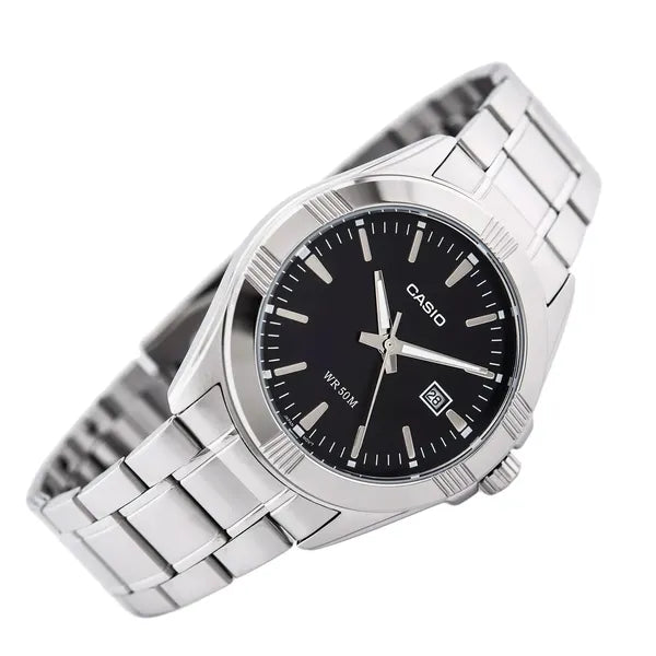Casio MTP-1308D-1AV férfi karóra, fekete számlap, acél szíj, WR50, dátum, 39 mm