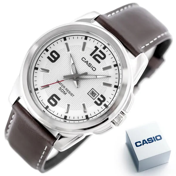 Casio MTP-1314L-7AVEF férfi karóra, fehér számlap, barna bőrszíj, WR50