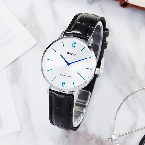 Casio női óra LTP-VT01L-7B1, ezüst számlap, fekete bőr szíj, WR30