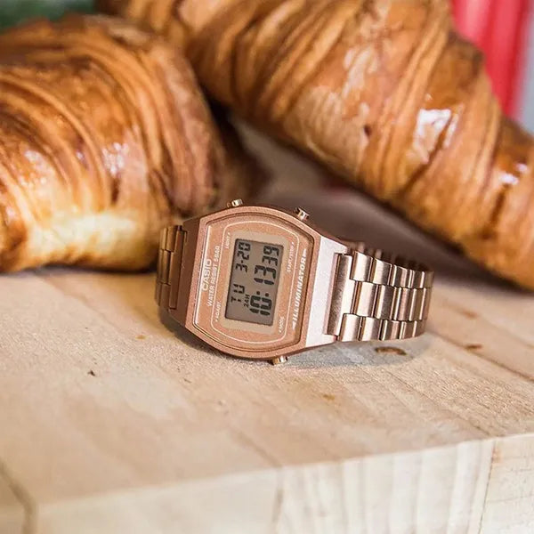 Casio B640WC-5A női digitális karóra, rozéarany acél szíj, WR50