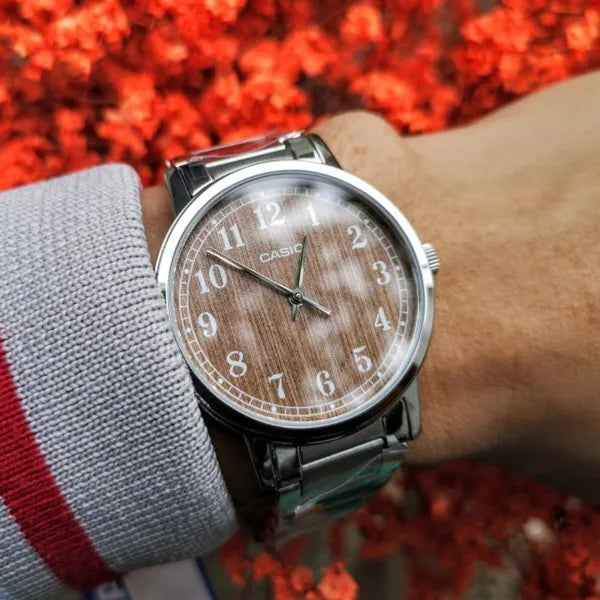 Casio férfi karóra MTP-E145D-5B2, acél szíj, barna számlap, WR30, doboz
