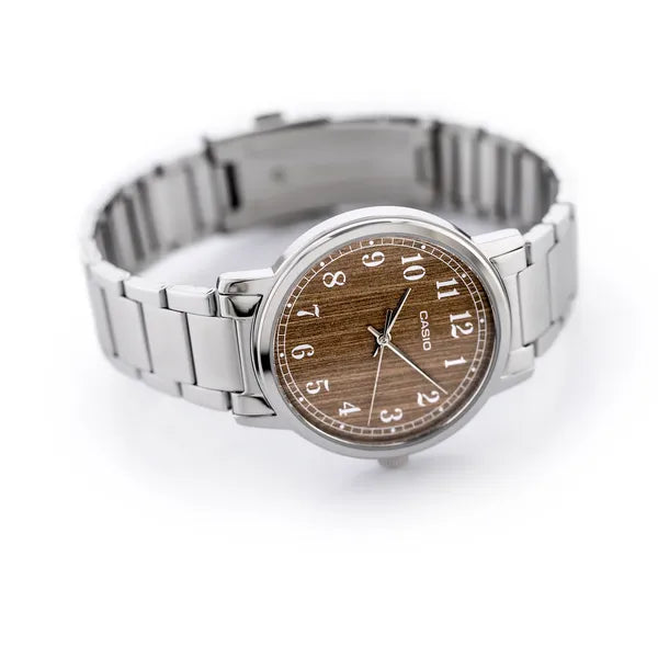Casio férfi karóra MTP-E145D-5B2, acél szíj, barna számlap, WR30, doboz