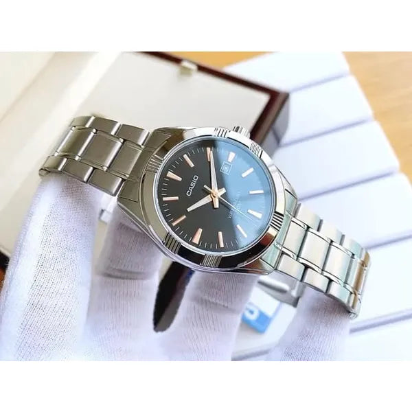 Casio MTP-1308D-1A2 férfi karóra, rozsdamentes acél szíj, fekete számlap, WR50