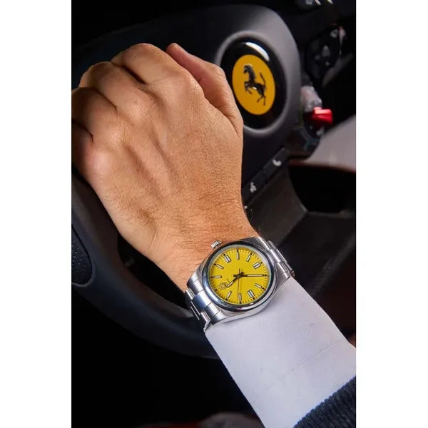 Donoval DL0004 automata karóra, 41 mm, zafírüveg, acélszíj, WR30, sárga számlap