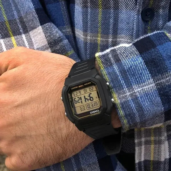 Casio W-800HG-9AVDF férfi digitális óra, WR100, fekete, 10 év elem, LED