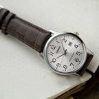 Casio MTP-V002L-7B2 férfi kvarc karóra, 44 mm, ezüst számlap, barna bőrszíj