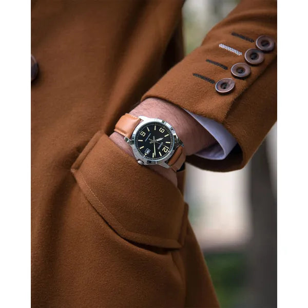 Casio MTP-V004L-1B2 férfi karóra, fekete számlap, barna bőrszíj, dátum, WR30