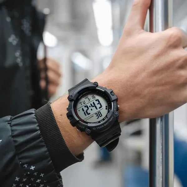 Casio AE-1500WH-1A férfi sportóra, LED Illuminator, WR100, fekete