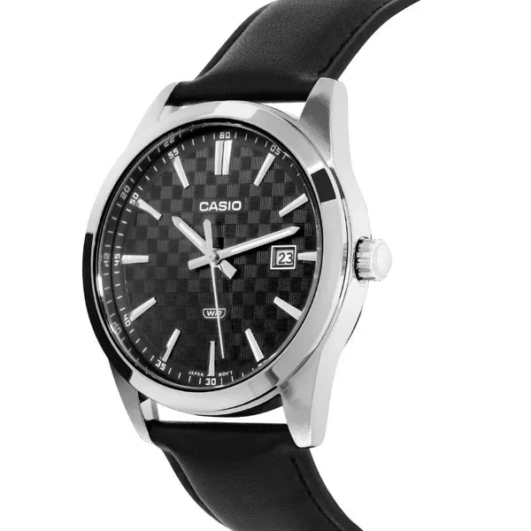 Casio MTP-VD03L-1A férfi karóra, fekete számlap, bőr szíj, WR50, 42 mm