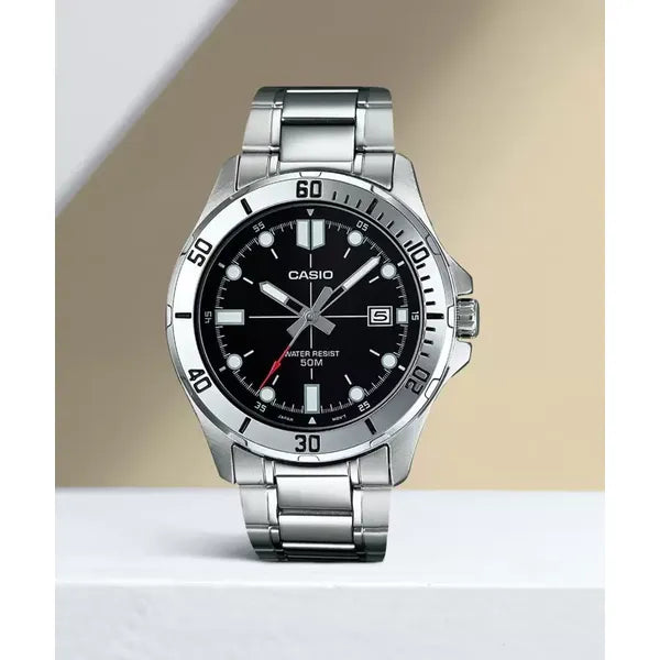 Casio férfi karóra MTP-VD01D-1BV, fekete számlap, acél szíj, WR50, 45 mm