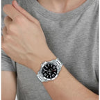 Casio férfi karóra MTP-VD01D-1BV, fekete számlap, acél szíj, WR50, 45 mm