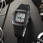 Casio W-96H-1B férfi digitális karóra, WR50, LED, stopper, dupla idő, dobozzal