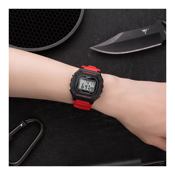Casio W-218H-4B férfi digitális karóra, piros műanyag szíj, WR50, fekete tok