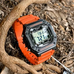 Casio W-218H-4B2 férfi digitális óra, narancssárga szíj, WR50, LED, díszdoboz