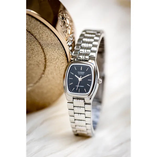 Casio LTP-1169D-1A női karóra – ezüst acél, fekete számlap, WR30