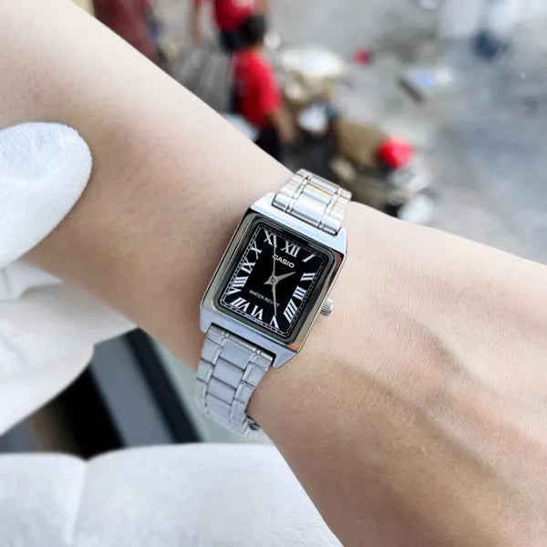 Casio LTP-V007D-1B női karóra, téglalap, fekete számlap, acél szíj