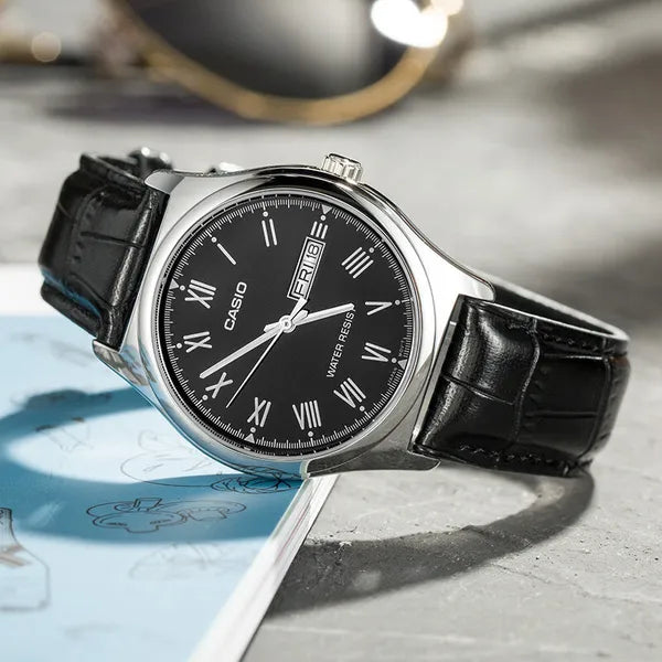 Casio MTP-V006L-1B férfi kvarc karóra, fekete számlap, bőr szíj, WR30, díszdoboz