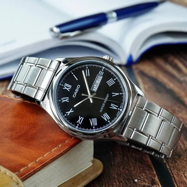 Casio MTP-V006D-1B férfi karóra, fekete számlap, acél szíj, 38 mm, WR30