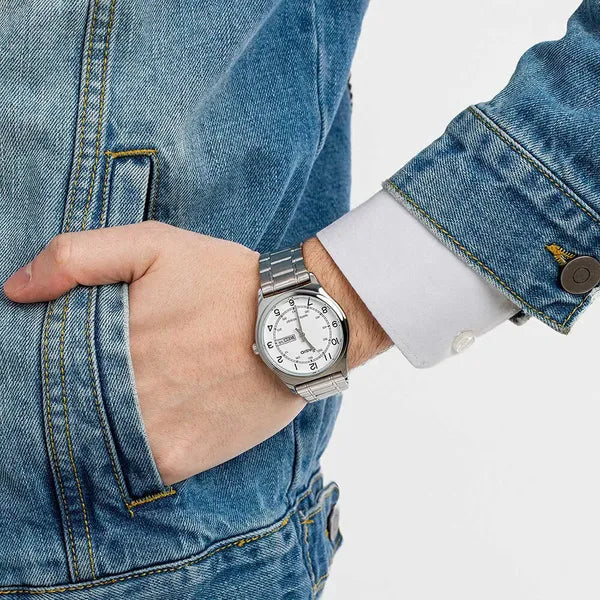 Casio MTP-V006D-7B2 férfi karóra, acél szíj, fehér számlap, dátum, WR30, kvarc