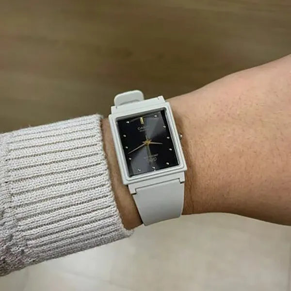 Casio MQ-38UC-8A női karóra, téglalap, bézs, fekete számlap, WR30