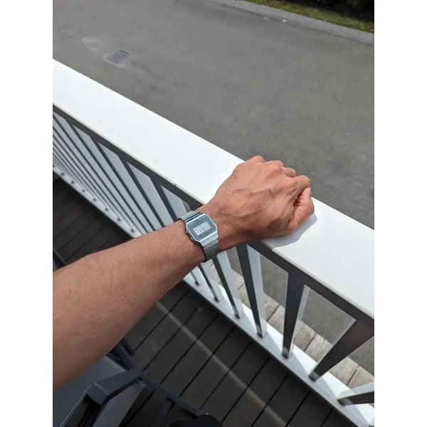 Casio A700WM-7A uniszex retro kvarc karóra, ezüst, acél szíj, LCD