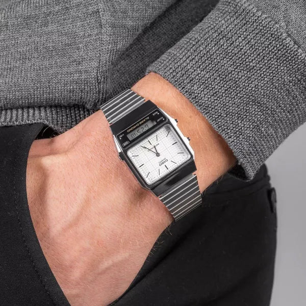 Casio Vintage AQ-800E-7A unisex óra, ezüst, acél szíj, két időzóna, WR30