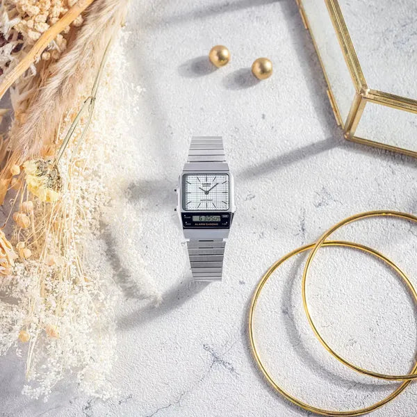 Casio Vintage AQ-800E-7A unisex óra, ezüst, acél szíj, két időzóna, WR30
