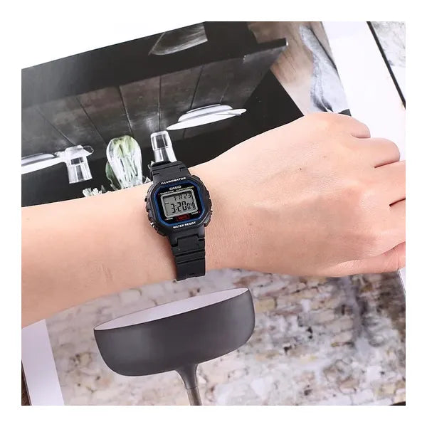Casio LA-20WH-1C gyerek digitális karóra, fekete, WR30, kvarc, díszdoboz