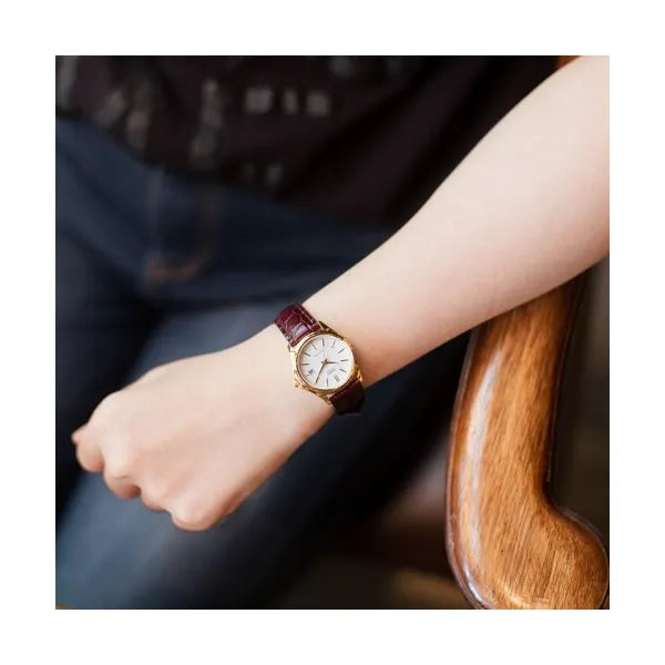 Casio női karóra LTP-1183Q-7A, aranytok, fehér számlap, barna bőr, dátum, WR30